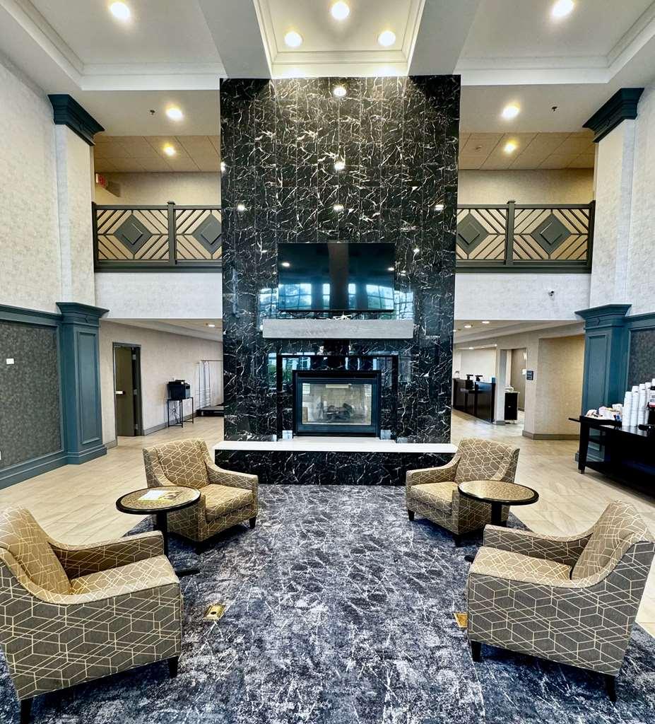 Hampton Inn & Suites West Little Rock Interior photo